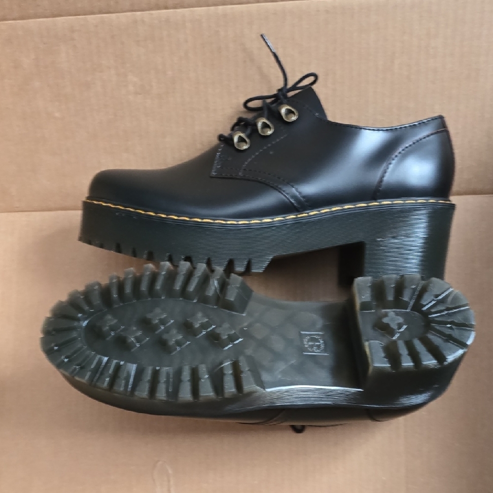 Dr. Martens Black Leather Footwear